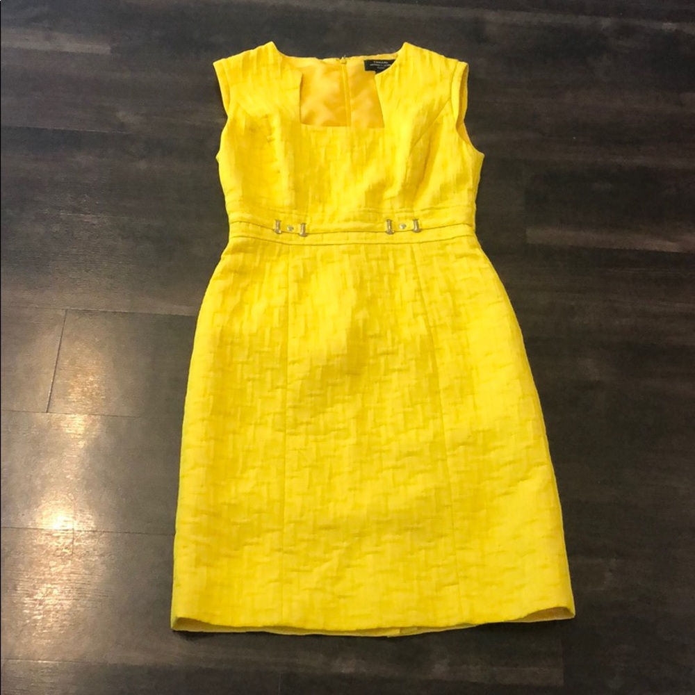 Tahari | Arthur Levine Yellow Sheath Dress Size 2P